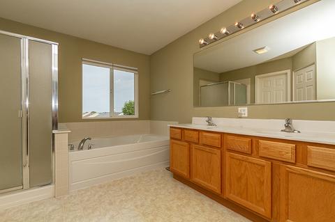 2887 Killarny Dr, Elgin, IL 60124 photo 27