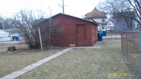 668 N Dearborn Ave, Kankakee, IL 60901 photo 3