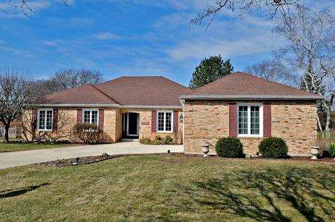 2020 Middleton Dr, Wheaton, IL 60189 photo 1