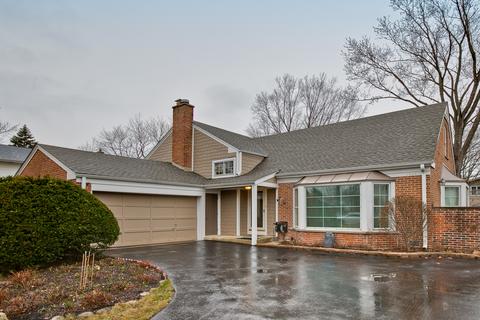 1904 E Cholo Ln, Mount Prospect, IL 60056 photo 1