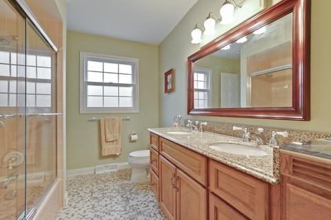 1904 E Cholo Ln, Mount Prospect, IL 60056 photo 20