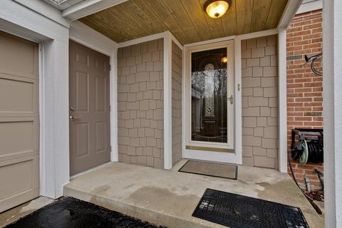 1904 E Cholo Ln, Mount Prospect, IL 60056 photo 3