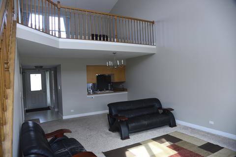 1036 Chelsea Dr, Bartlett, IL 60103 photo 4