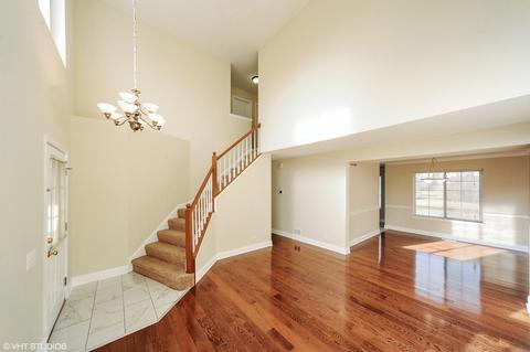 1280 Spaulding Rd, Bartlett, IL 60103 photo 3