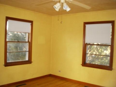 603 Orange St, Elgin, IL 60123 photo 4