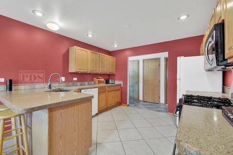 9 Sunset Ct, Steger, IL 60475 photo 9