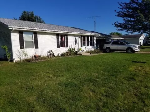 105 Sundance Trl, Capron, IL 61012 photo 1
