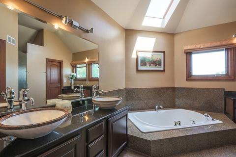 13347 Lakeshore Dr, Plainfield, IL 60585 photo 16