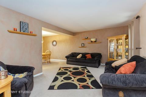 811 Providence Dr, Algonquin, IL 60102 photo 3