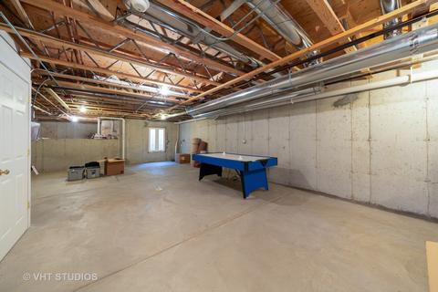 333 Bradbury Ln, Bartlett, IL 60103 photo 9