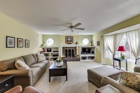2051 Aspen Dr, Algonquin, IL 60102 photo 9