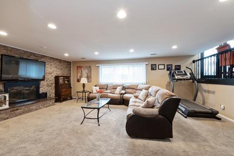 19148 Ada St, Lansing, IL 60438 photo 10