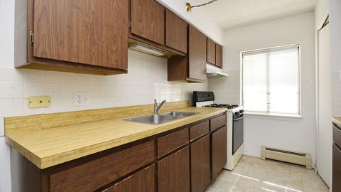 835 Pearson St #409, Des Plaines, IL 60016 photo 3