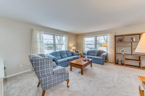 1313 Wakeman Ave, Wheaton, IL 60187 photo 3