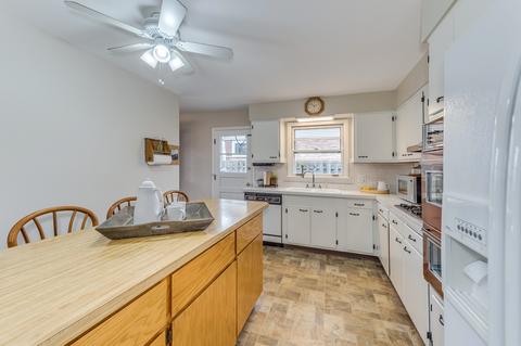 1313 Wakeman Ave, Wheaton, IL 60187 photo 11