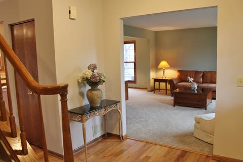 159 Adare Dr, Cary, IL 60013 photo 2