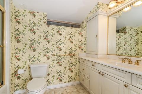1136 Morningside Dr, Elgin, IL 60123 photo 14