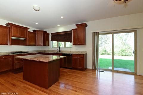 3831 Trillium Trl, Elgin, IL 60124 photo 2