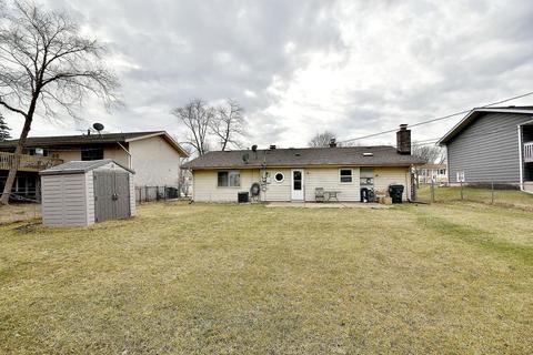 1555 Fairfield Ln, Hoffman Estates, IL 60169 photo 24