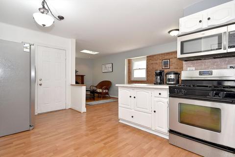 1555 Fairfield Ln, Hoffman Estates, IL 60169 photo 19