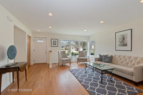 236 Valley View Dr, Wilmette, IL 60091 photo 2