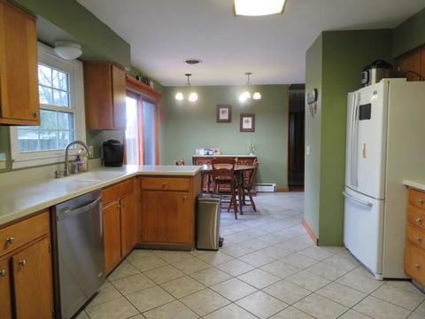 602 E Locust St, Tolono, IL 61880 photo 17