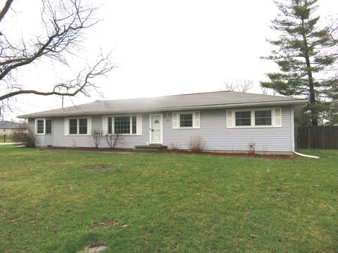 602 E Locust St, Tolono, IL 61880 photo 1