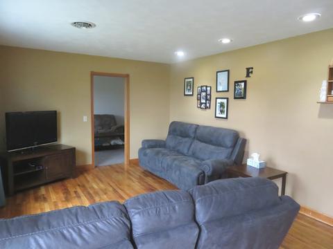 602 E Locust St, Tolono, IL 61880 photo 3