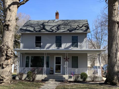 816 Maple Ave, Belvidere, IL 61008 photo 1