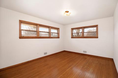 885 Estes St, Gurnee, IL 60031 photo 9