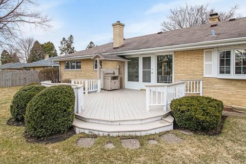 885 Estes St, Gurnee, IL 60031 photo 14