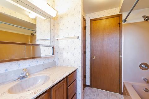 620 S Broadway St, Mchenry, IL 60050 photo 10