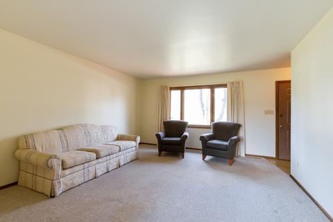 620 S Broadway St, Mchenry, IL 60050 photo 2
