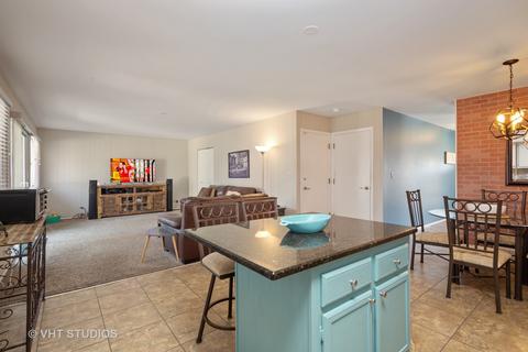 1806 E Aztec Ln, Mount Prospect, IL 60056 photo 13