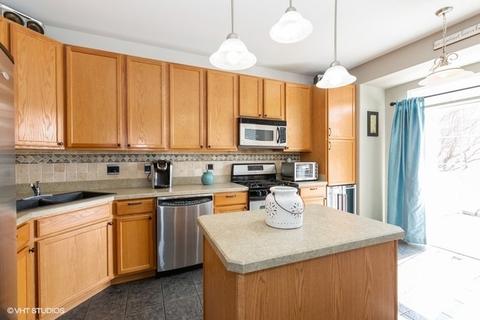 220 Katrina Ln, Algonquin, IL 60102 photo 6