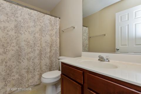 2634 Williamsburg Dr, Algonquin, IL 60102 photo 9