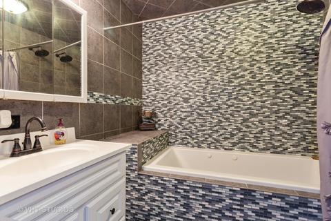 13575 Mccarthy Rd, Lemont, IL 60439 photo 8