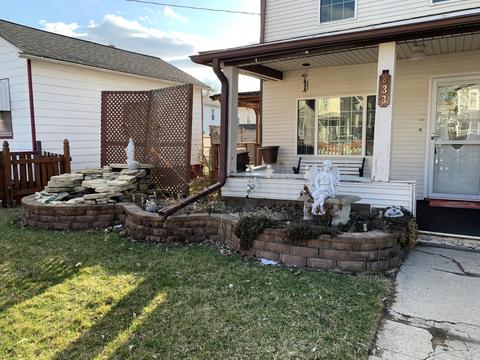 233 5th St, Aurora, IL 60505 photo 2