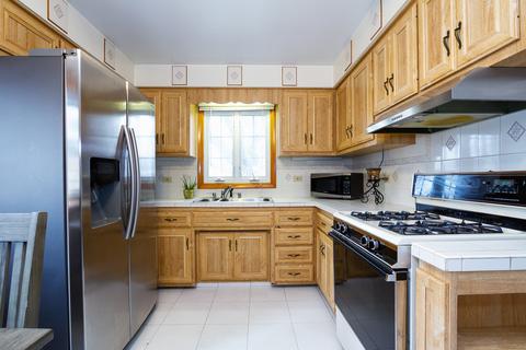 3665 153rd Pl, Midlothian, IL 60445 photo 4