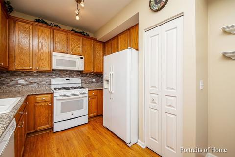 2 Riverdale Ct, Algonquin, IL 60102 photo 8