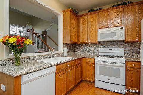 2 Riverdale Ct, Algonquin, IL 60102 photo 9