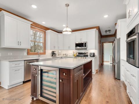 26 W074 Jerome Ave, Wheaton, IL 60187 photo 3
