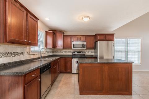 3172 Shepard Rd, Normal, IL 61761 photo 3