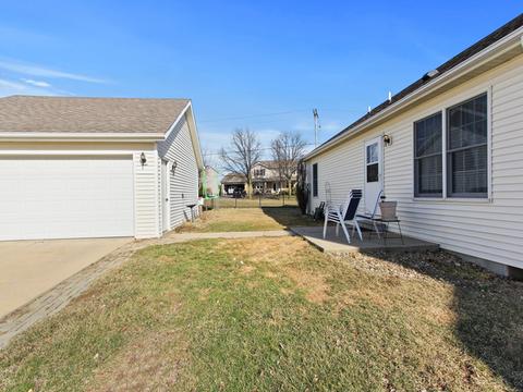 1118 Bull St, Normal, IL 61761 photo 25