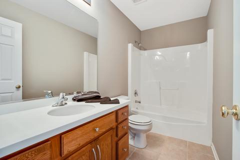 388 Comstock Dr, Elgin, IL 60124 photo 23