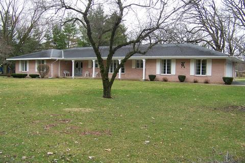 112 E Lacon Dr, Forrest, IL 61741 photo 1
