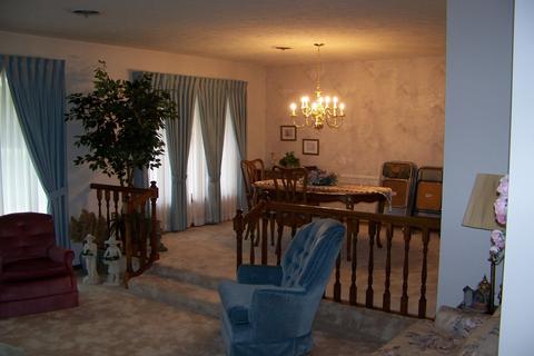 112 E Lacon Dr, Forrest, IL 61741 photo 4