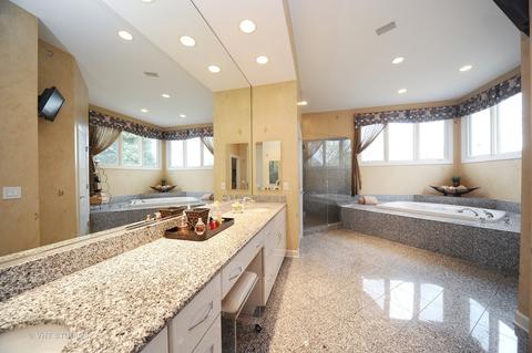 3643 Maple Ave, Northbrook, IL 60062 photo 15