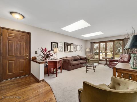1303 S Williston St, Wheaton, IL 60189 photo 2
