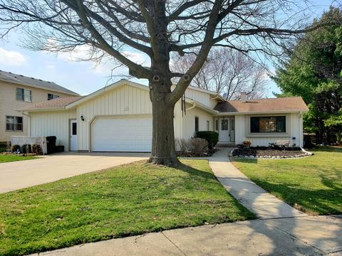 117 Springbrook Ct, Mchenry, IL 60050 photo 1